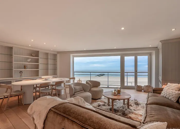 Appartamento 3 En-of 4 Op De Zeedijk In Logie Marie Knokke-Heist